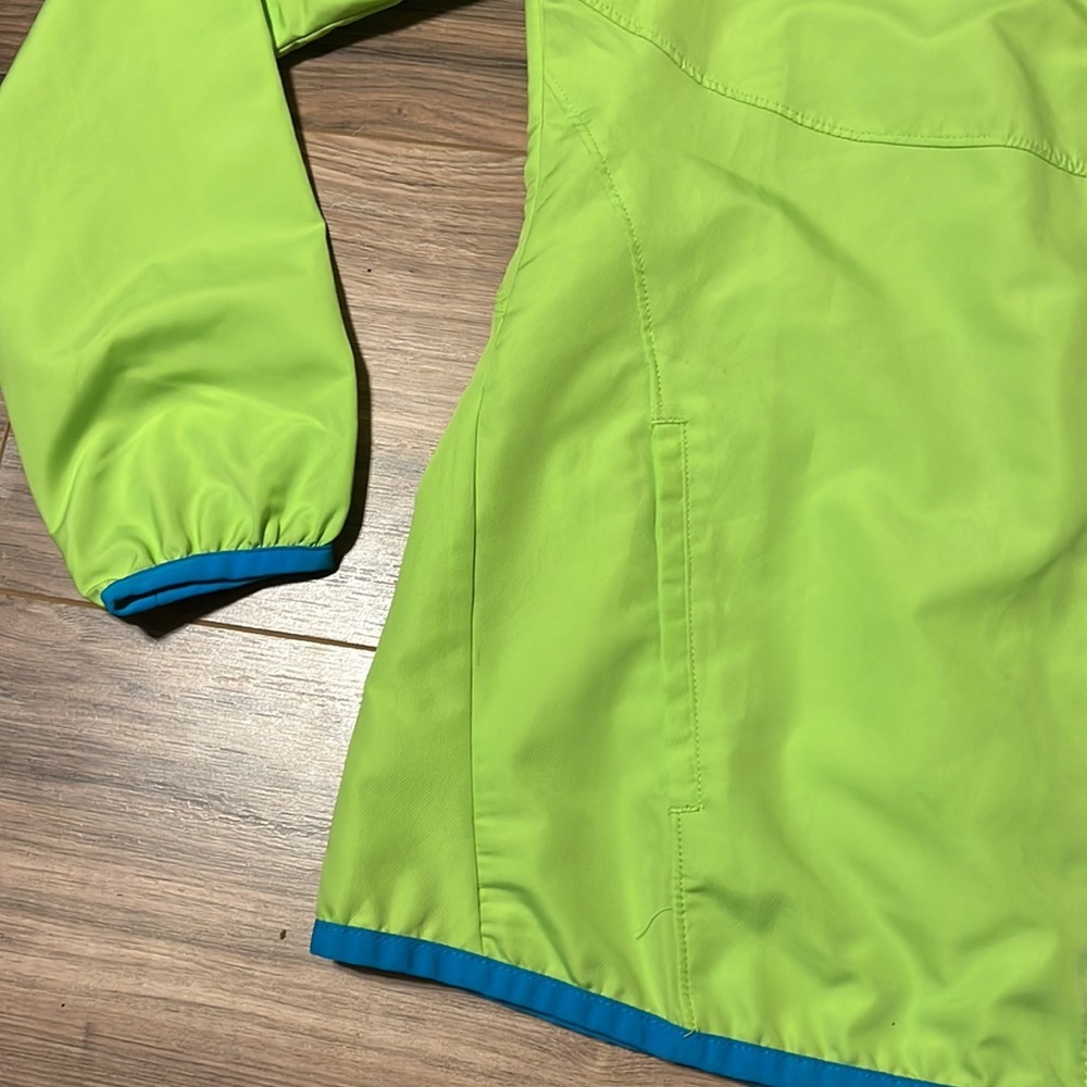 Lightweight Active Jacket - Picture 5 of 9